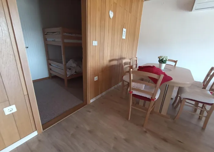 아파트 Apartma Alter Ego *